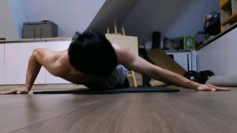 俯卧撑视频教学,轻松掌握核心力量训练技巧