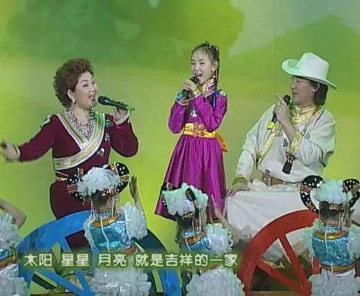 吉祥三宝歌曲视频,温馨家庭乐章，传递幸福力量