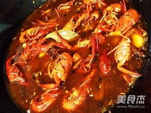 炒龙虾视频,美味瞬间，视觉盛宴