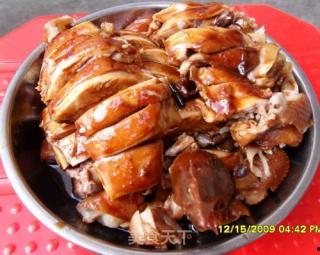 卤全鸡的做法视频教程,家常美味，一学就会