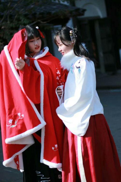 汉服怎么穿视频,视频教程解析