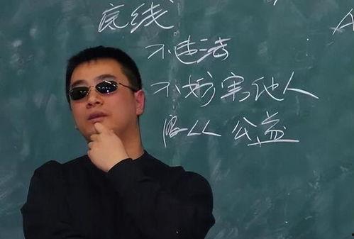 网红黑爆料吃瓜博主,吃瓜博主带你探秘娱乐圈幕后真相