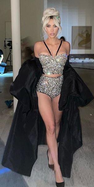 谁有金卡戴珊视频,揭秘金卡戴珊的奢华生活片段