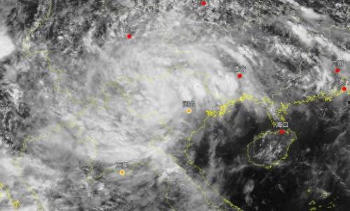 台风的视频,惊心动魄的视觉震撼